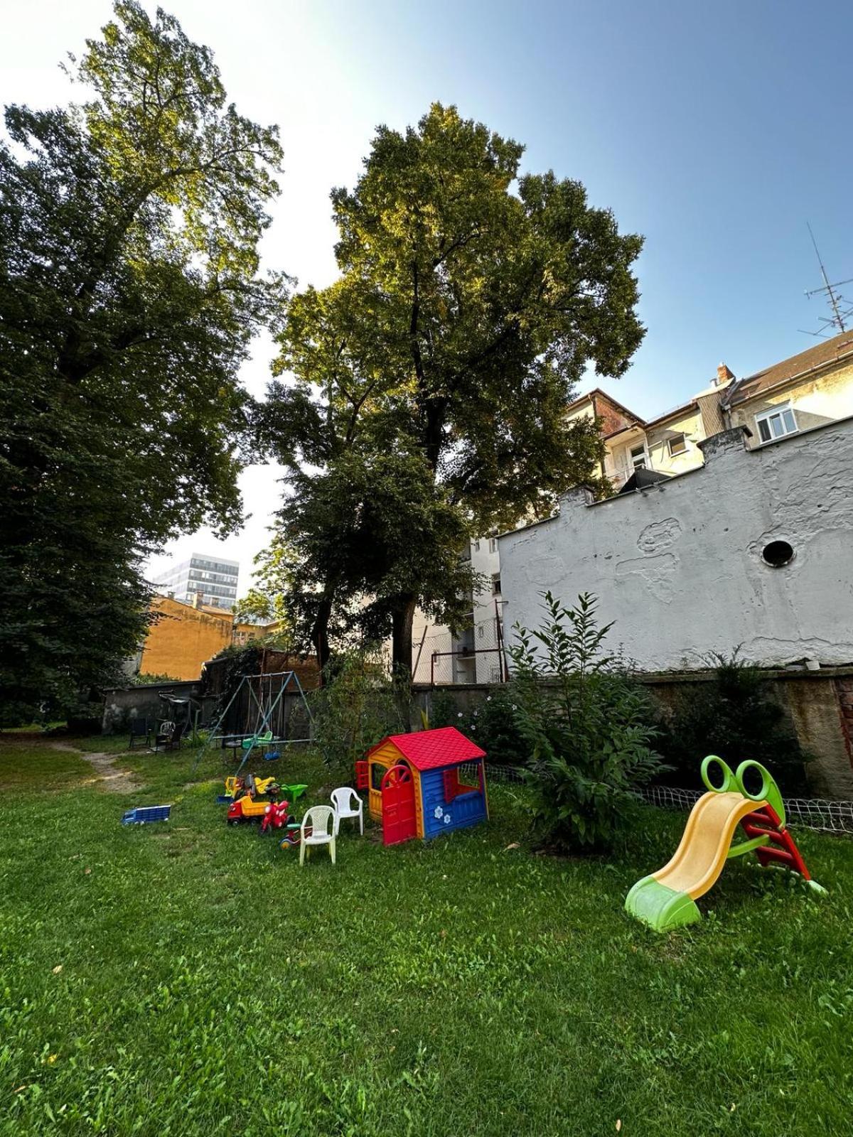 Apartament Urban Zenhouse No.2 - Breakfast Included Bratysława Zewnętrze zdjęcie